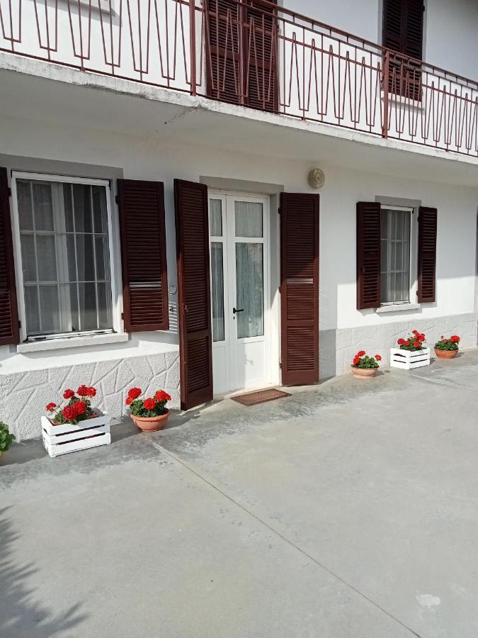 Casa Bruna San Martino Alfieri Luaran gambar